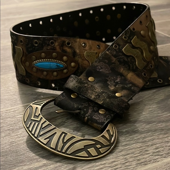 Y2K Brown Belt with Brass Buckle - Picture 5 of 10